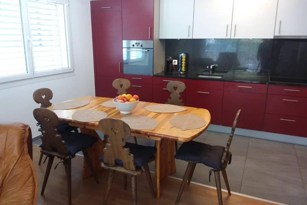 Ferienwohnung "Andre Und Mariana" In Taesch, Wallis, Schweiz Dış mekan fotoğraf